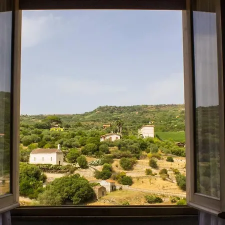 La Casa Di Nonno Ciccito Modolo (Oristano)