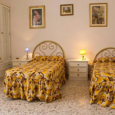 La Casa Di Nonno Ciccito بيت للعطل